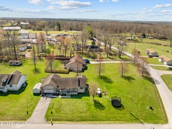 34 Lakyn Dr, Crossville, TN 38571