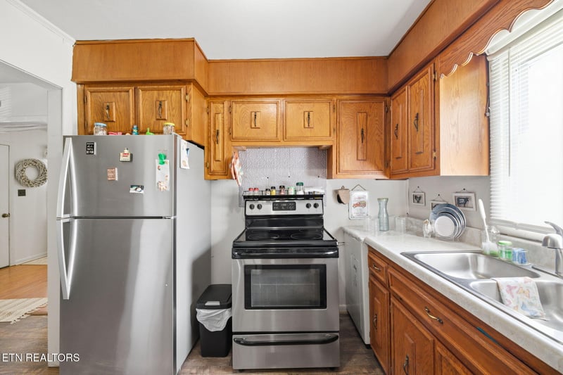 34 Mckinney St, Englewood, TN 37329