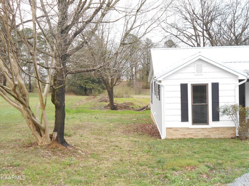 34 Sunset Ave, Englewood, TN 37329