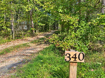 340 Cleggan Dr, Crossville, TN 38572
