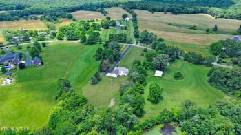 340 Huckleberry Ln, Crossville, TN 38555