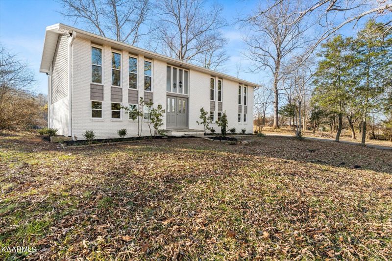 340 Loren Cir, Powell, TN 37849