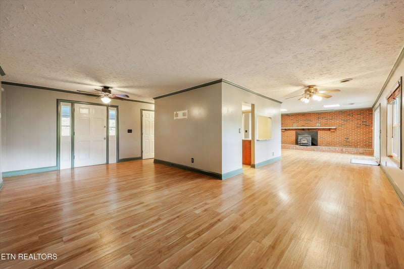 340 Pattie Gap Rd, Philadelphia, TN 37846
