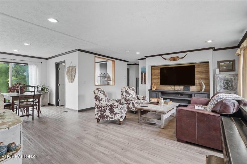340 Trigonia Rd, Greenback, TN 37742