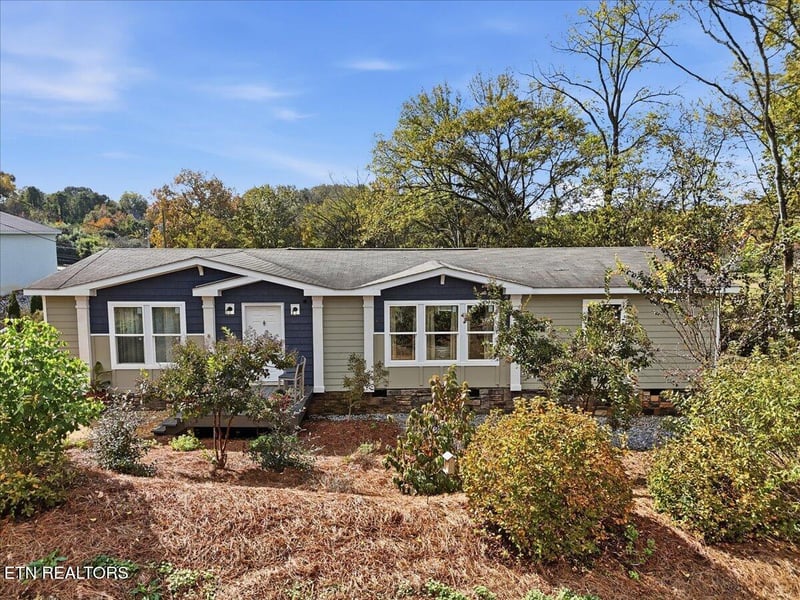340 Trigonia Rd, Greenback, TN 37742