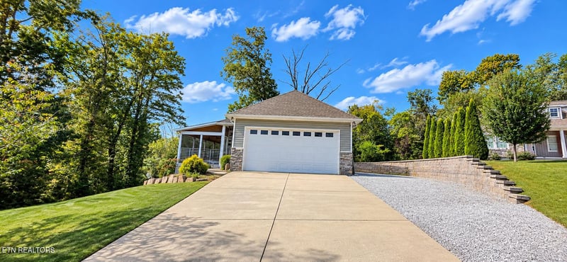 3403 Buffat Mill Rd, Knoxville, TN 37917
