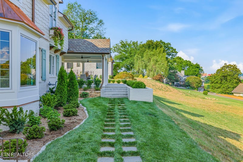 3403 Lake View Dr, Knoxville, TN 37919
