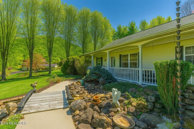 3403 Sugar Camp Cir, Sevierville, TN 37862