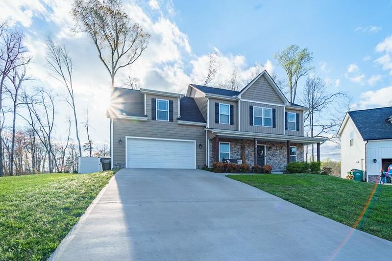 3404 Boulder Point Ln, Powell, TN 37849