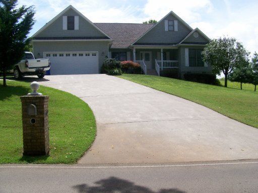 3404 Davis Ford Rd, Maryville, TN 37804