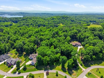 3406 Lanyard Ln, Louisville, TN 37777