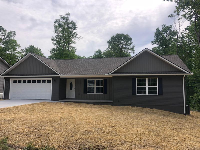 3407 Warpath Dr, Crossville, TN 38572