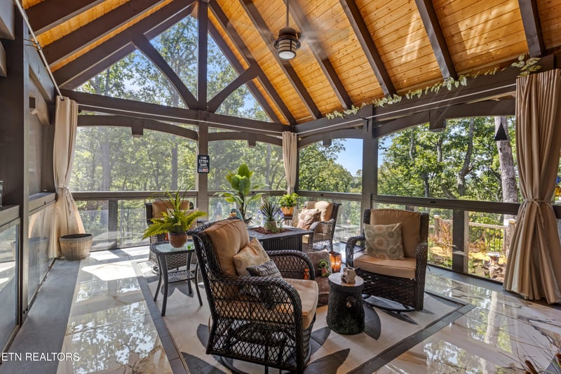 341 Acorn Gap Rd, Sweetwater, TN 37874