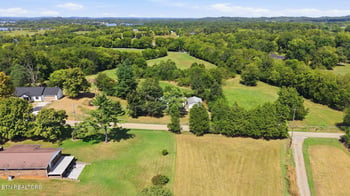 341 Cedar Crest Ln, Friendsville, TN 37737