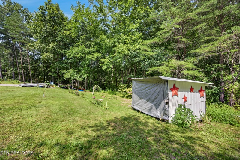 341 Dwyer Dr, Crossville, TN 38572
