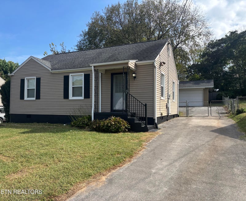 3410 Feathers St, Knoxville, TN 37920