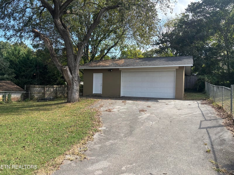 3410 Feathers St, Knoxville, TN 37920