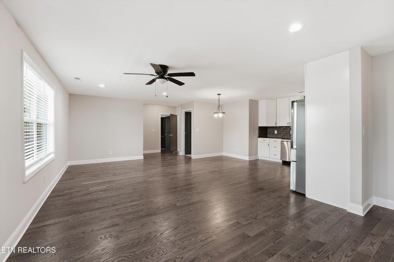 3410 Solway Rd, Knoxville, TN 37931