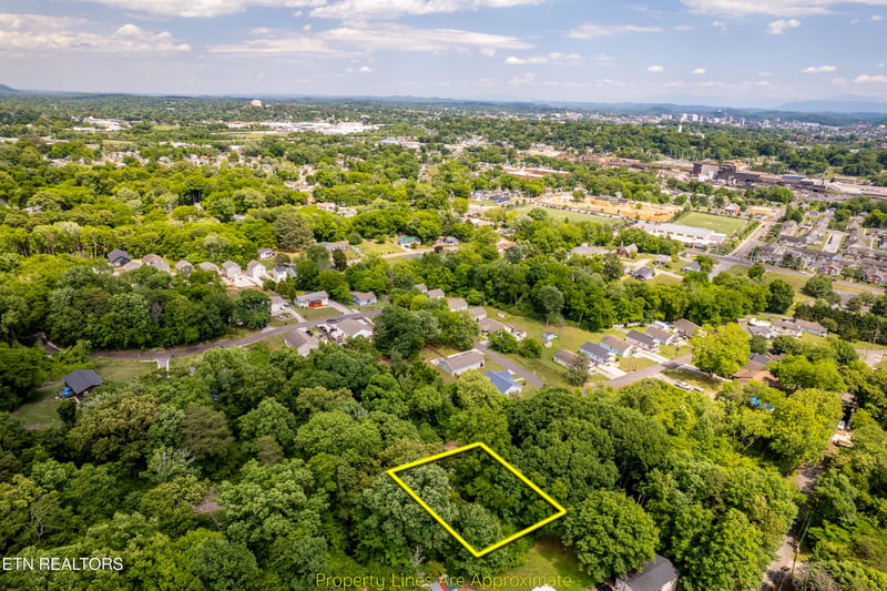 3411 Divide St, Knoxville, TN 37921