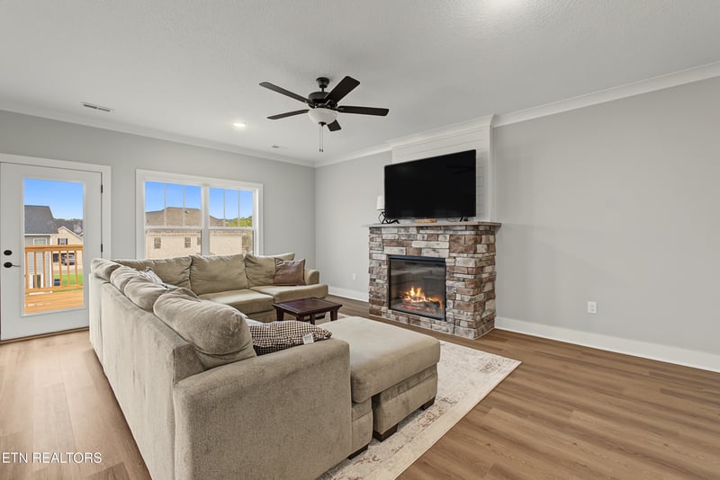 3411 Song Sparrow Dr, Maryville, TN 37803