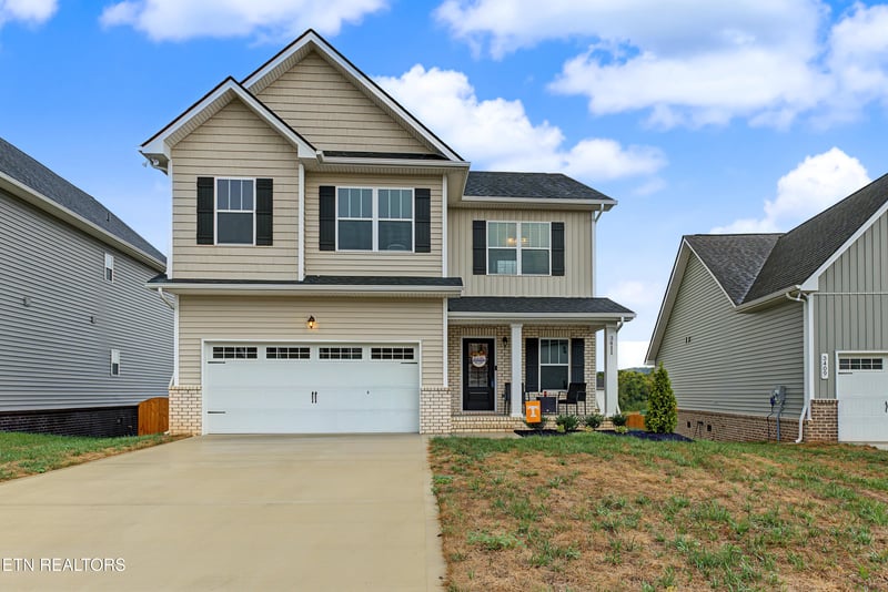 3411 Song Sparrow Dr, Maryville, TN 37803