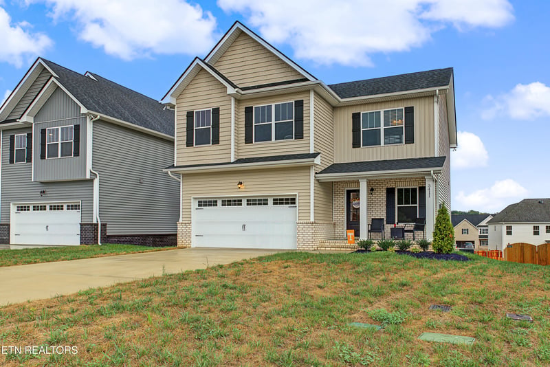 3411 Song Sparrow Dr, Maryville, TN 37803