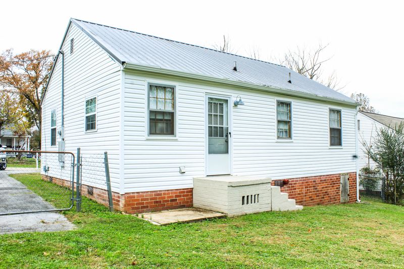 3414 S Haven Rd, Knoxville, TN 37920