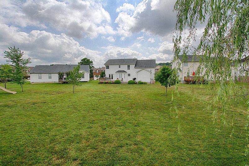 3415 Maple Valley Ln, Knoxville, TN 37931