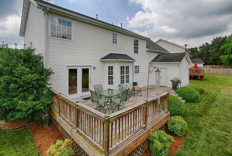 3415 Maple Valley Ln, Knoxville, TN 37931
