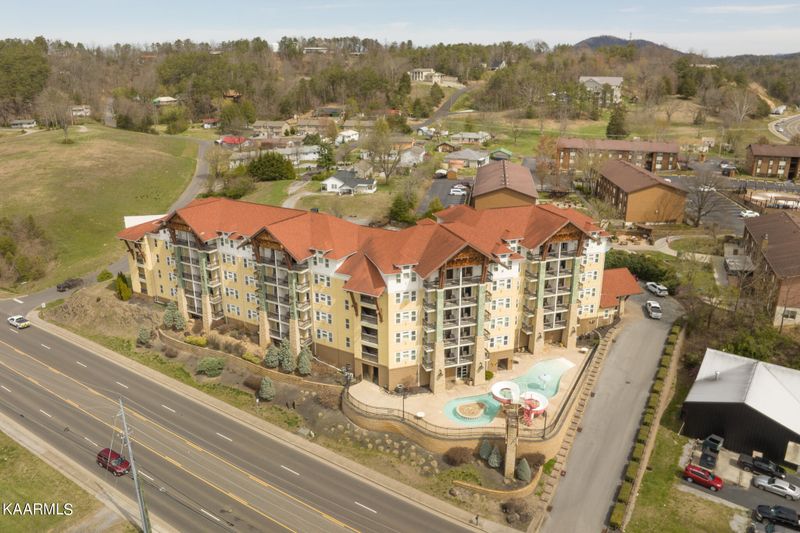 3415 Teaster Ln #506, Pigeon Forge, TN 37863