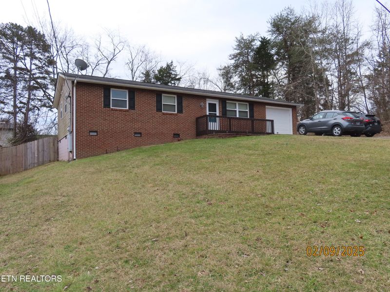 3416 Tonya Dr, Powell, TN 37849