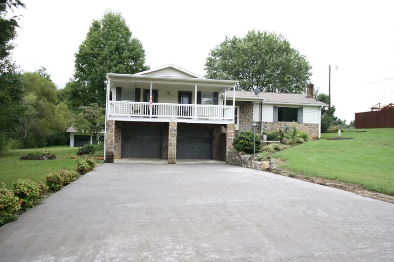 3417 Mint Rd, Maryville, TN 37803