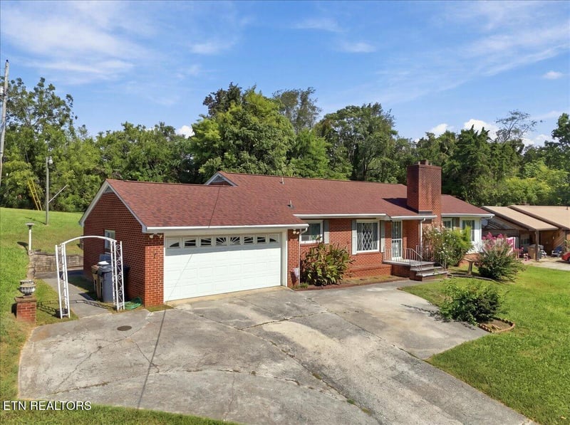 3419 Buffat Mill Rd, Knoxville, TN 37917