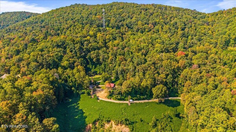342 Big Springs Ln, Jacksboro, TN 37757