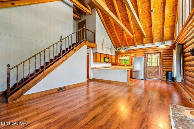 342 Big Springs Ln, Jacksboro, TN 37757