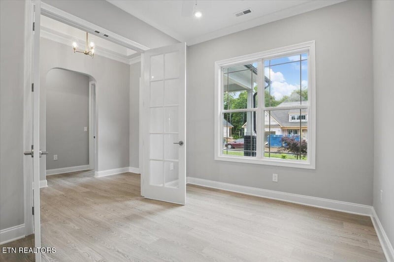 342 Bittersweet Ln, Lenoir City, TN 37771