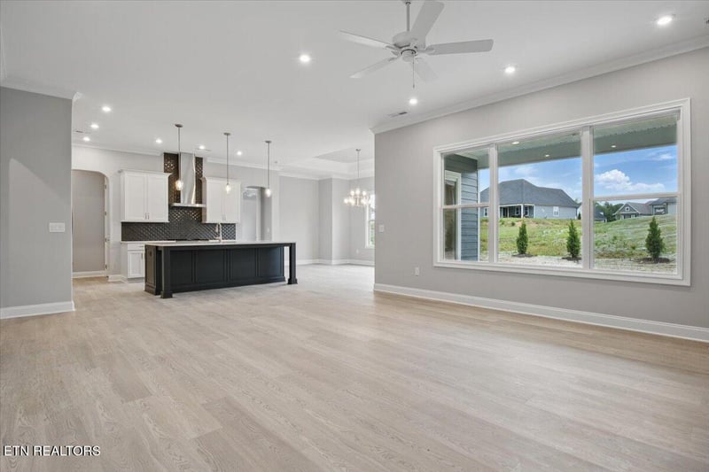 342 Bittersweet Ln, Lenoir City, TN 37771
