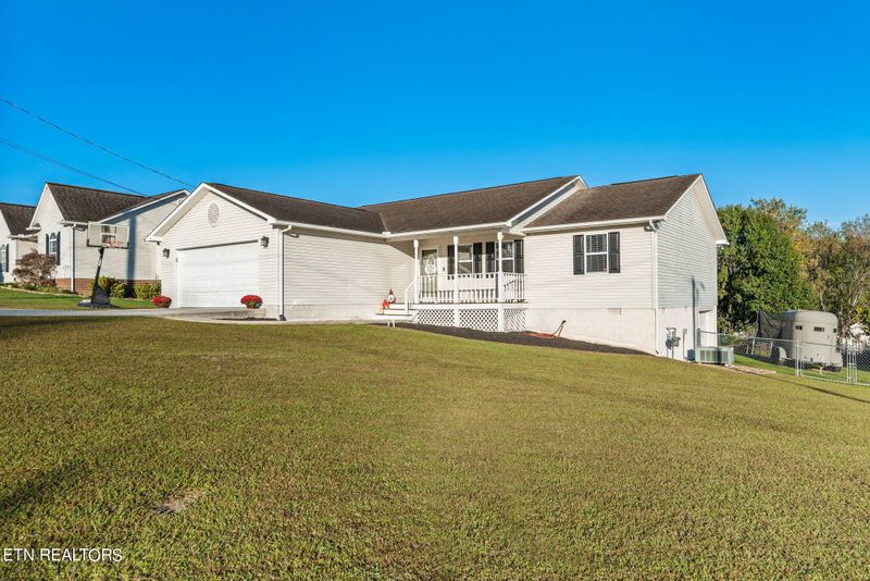 342 Clover Cir, Jacksboro, TN 37757