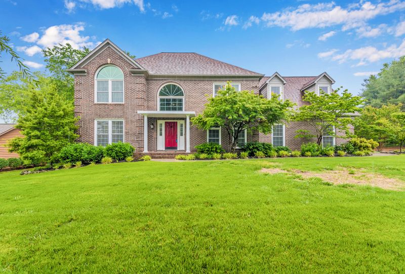 342 Sundown Rd, Knoxville, TN 37934