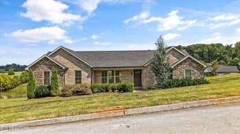 3420 Colby Cove Dr, Maryville, TN 37801