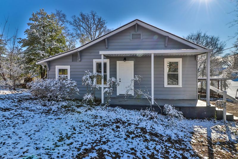 3420 Harvey Rd, Knoxville, TN 37918