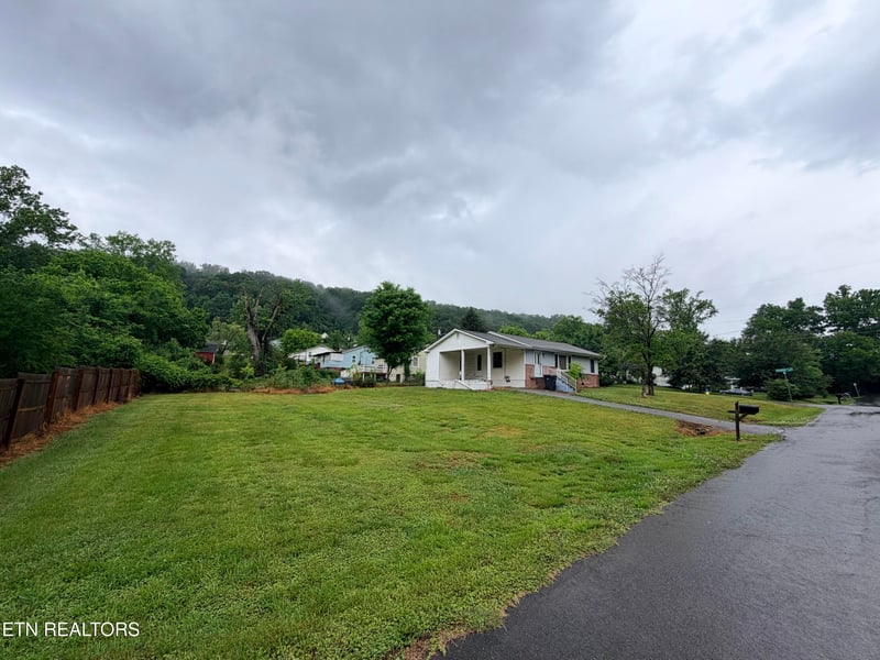 3421 Bellgreen Ln, Knoxville, TN 37918