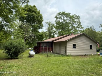 3422 Airport Rd, Rockwood, TN 37854