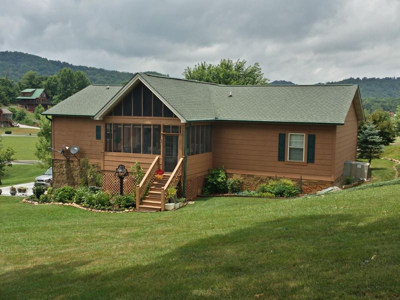 3422 Cove Meadows Dr, Sevierville, TN 37862
