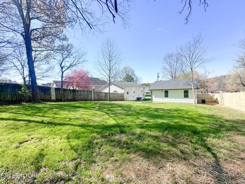 3424 Compton St, Knoxville, TN 37920