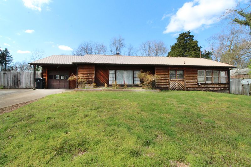 3427 Buffat Mill Rd, Knoxville, TN 37917