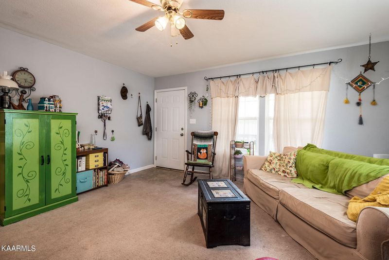 3428 Compton St, Knoxville, TN 37920