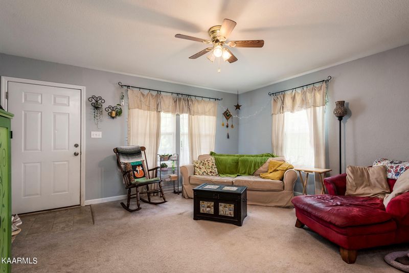 3428 Compton St, Knoxville, TN 37920