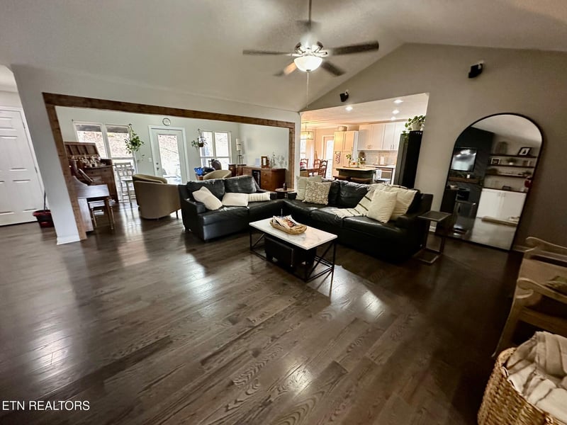 3428 Jason Pl, Sevierville, TN 37876