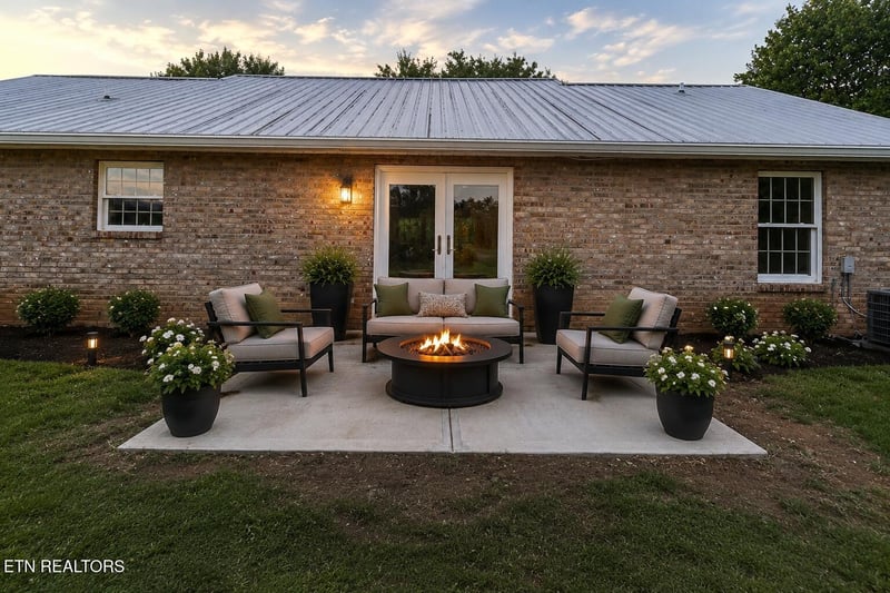 3428 Wilkinson Pike, Maryville, TN 37803